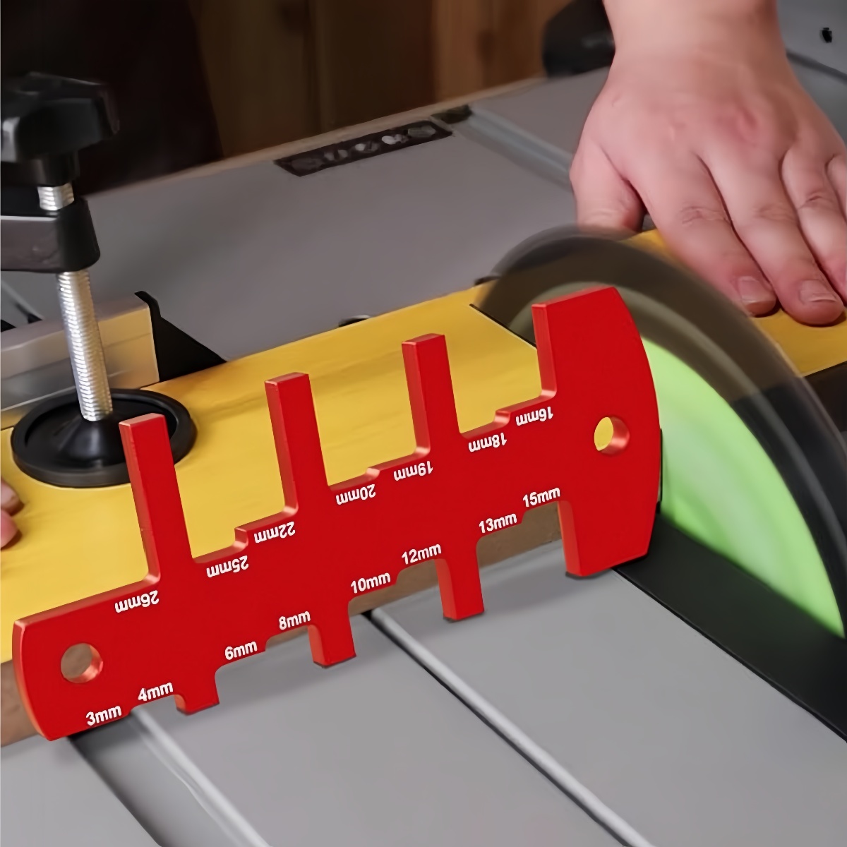 Woodworking Project - Misuratore di altezza della sega per